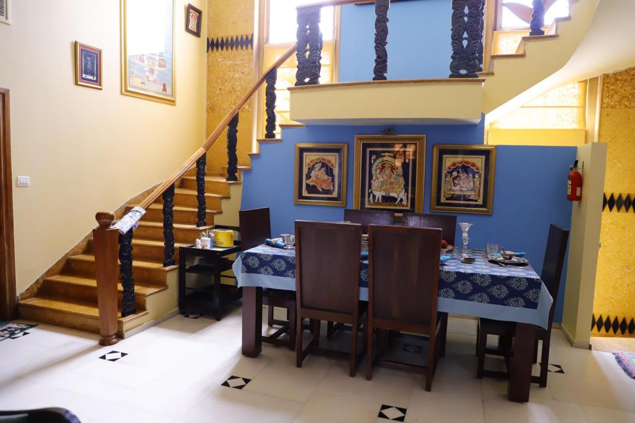 Aura Homestay Royal Villa Dźajpur Zewnętrze zdjęcie