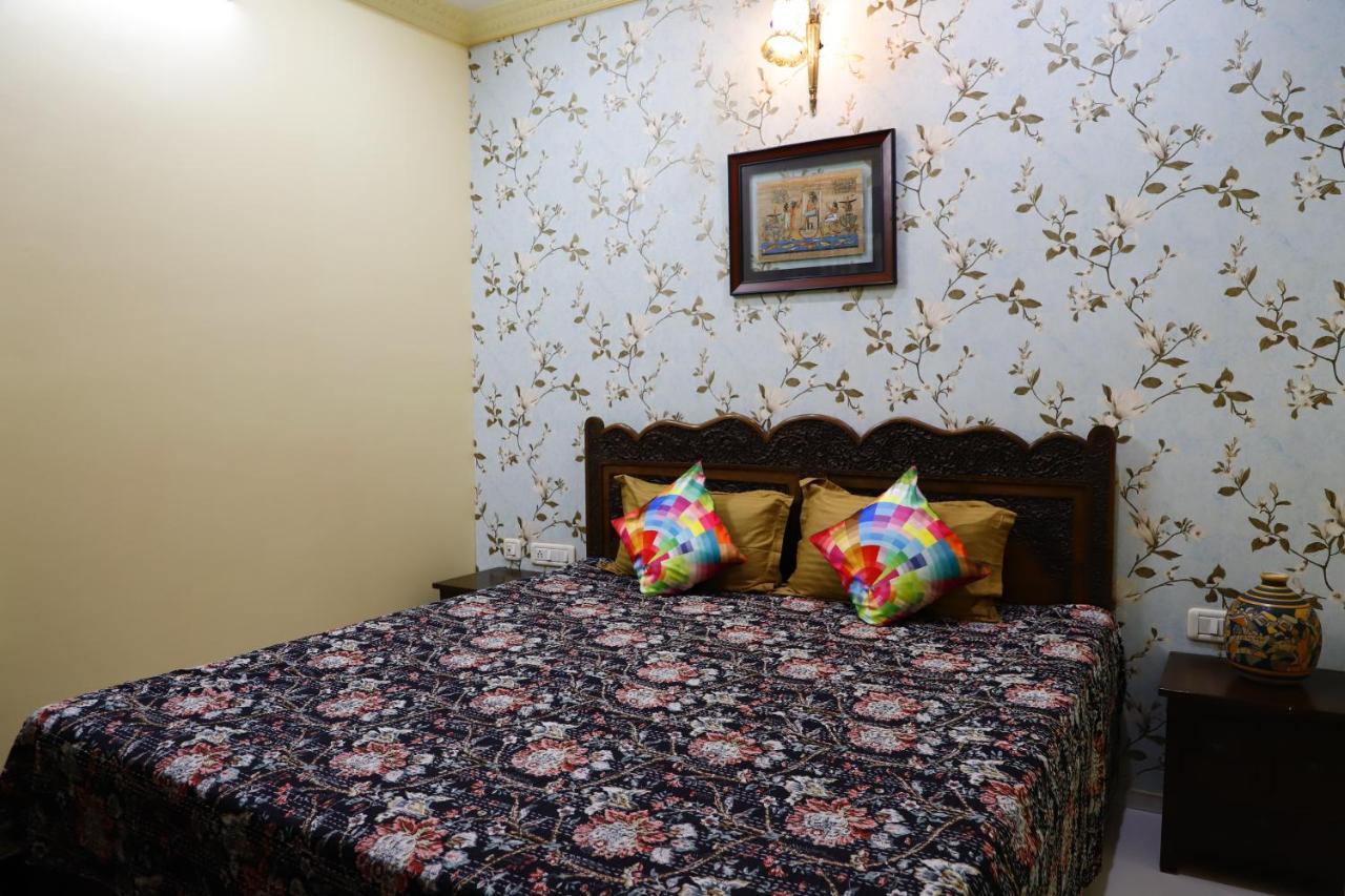 Aura Homestay Royal Villa Dźajpur Zewnętrze zdjęcie